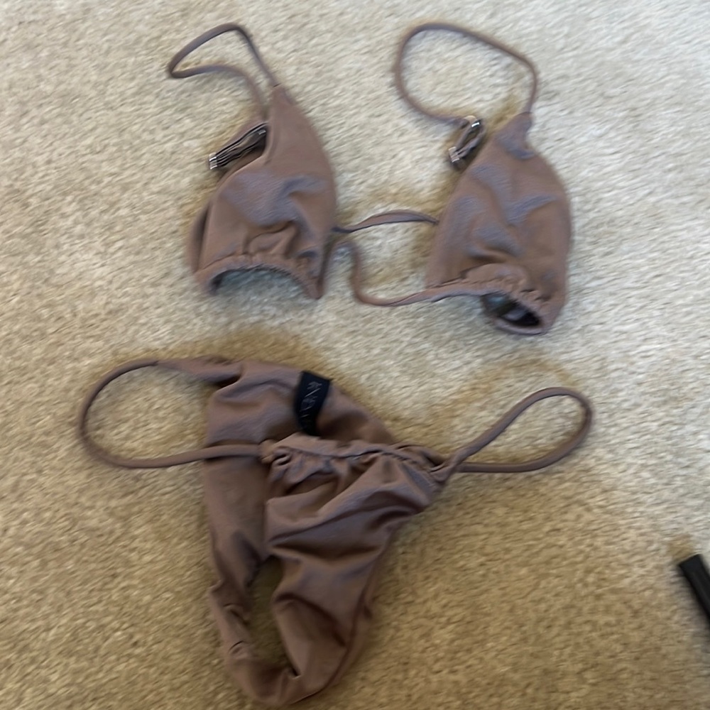 Indah bikini xs